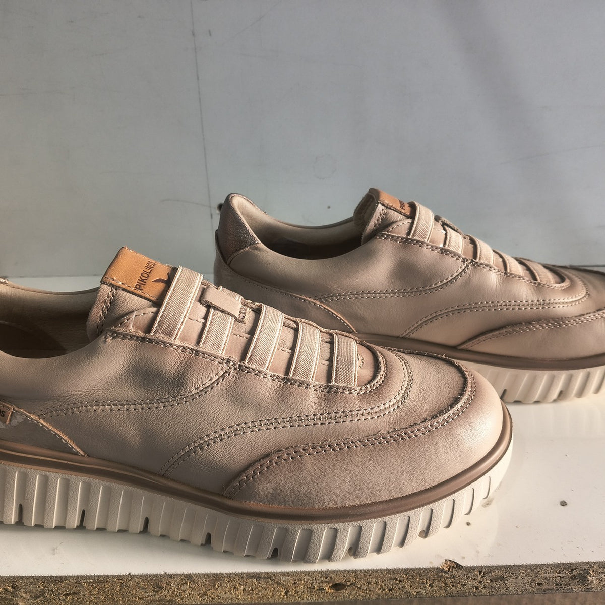 Pantofi Casual Damă Pikolinos W5P-6878C1 Stone - poza receptie