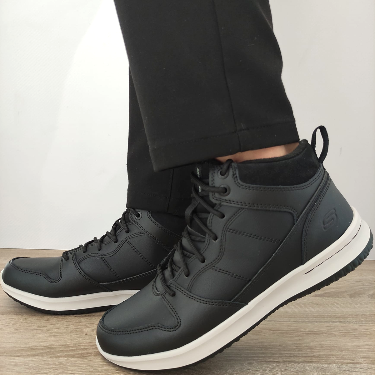 GHETE CASUAL BARBATI SKECHERS 210229 - imagine 2