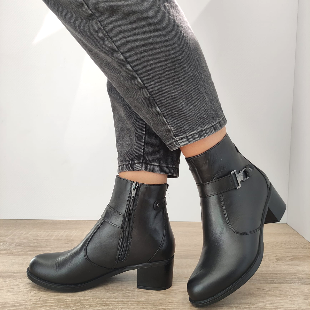 Ghete Casual Damă NICOLIS 141410 Negru – Piele Naturală – vedere 2