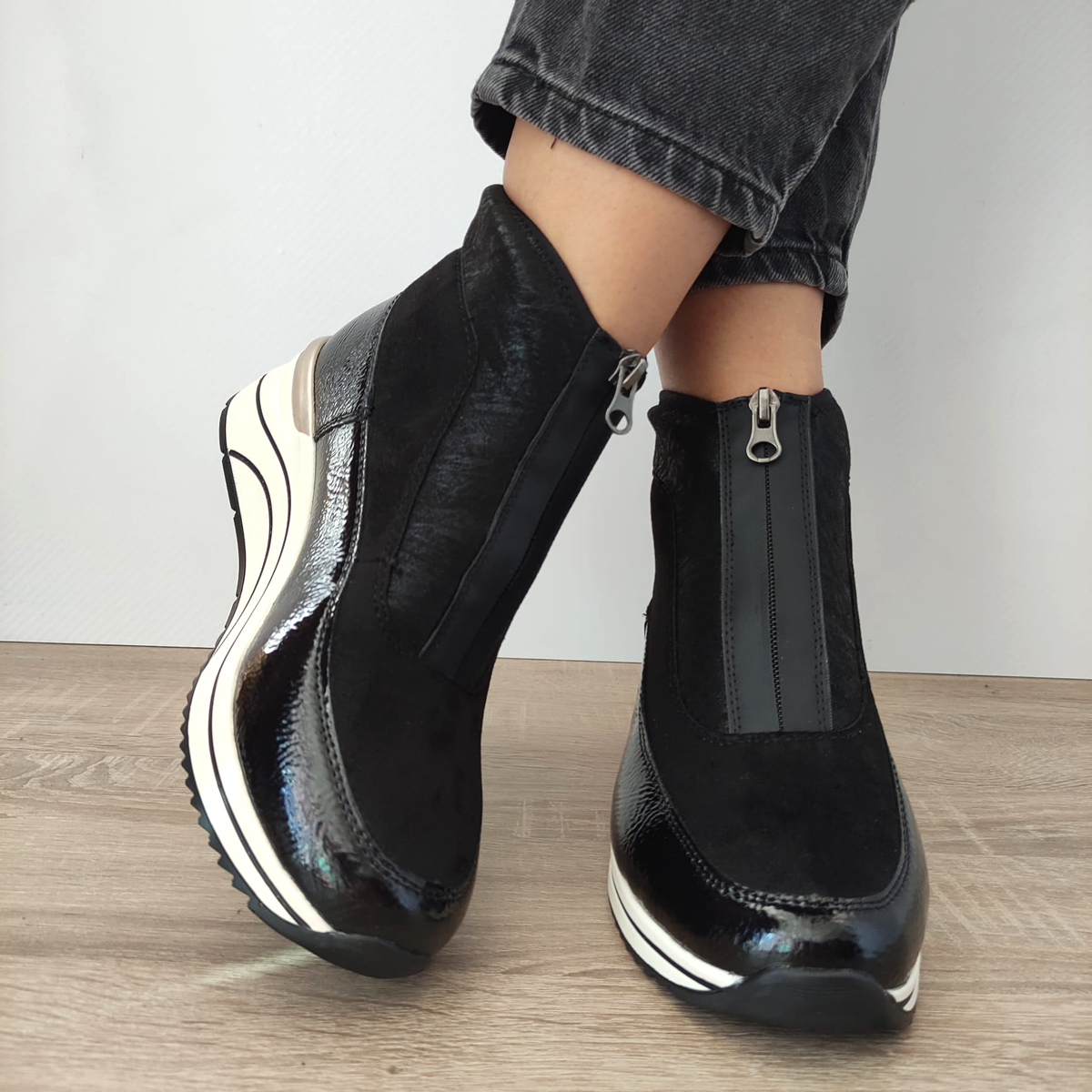 GHETE CASUAL DAMA REMONTE D0T71-01 NEGRE VELUR + LAC - imagine 4
