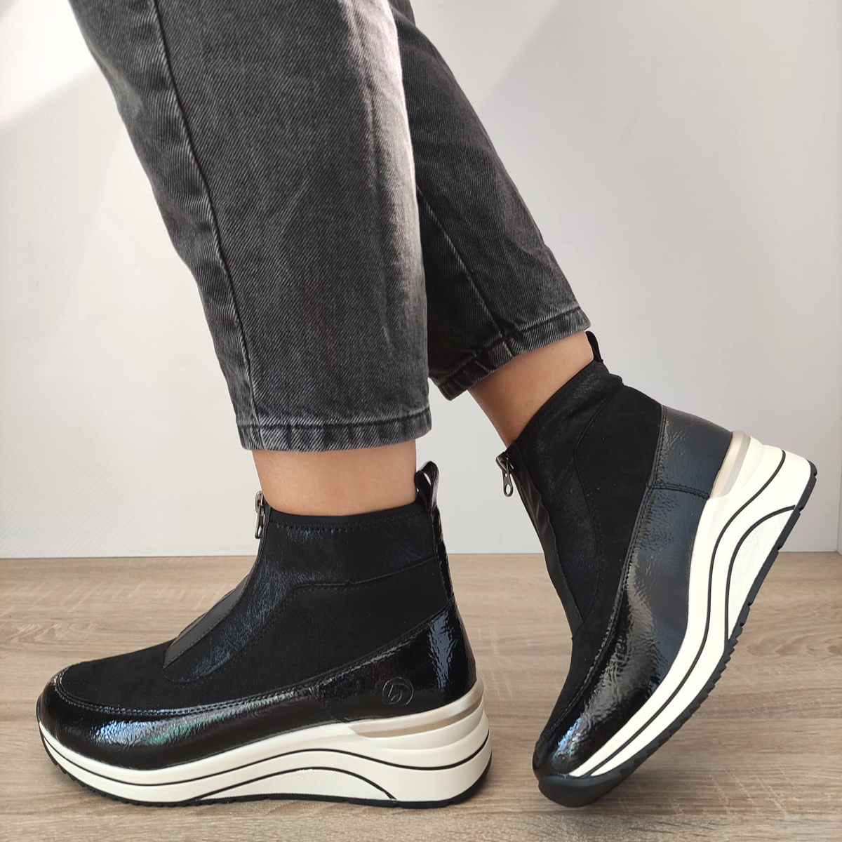 GHETE CASUAL DAMA REMONTE D0T71-01 NEGRE VELUR + LAC - imagine 2