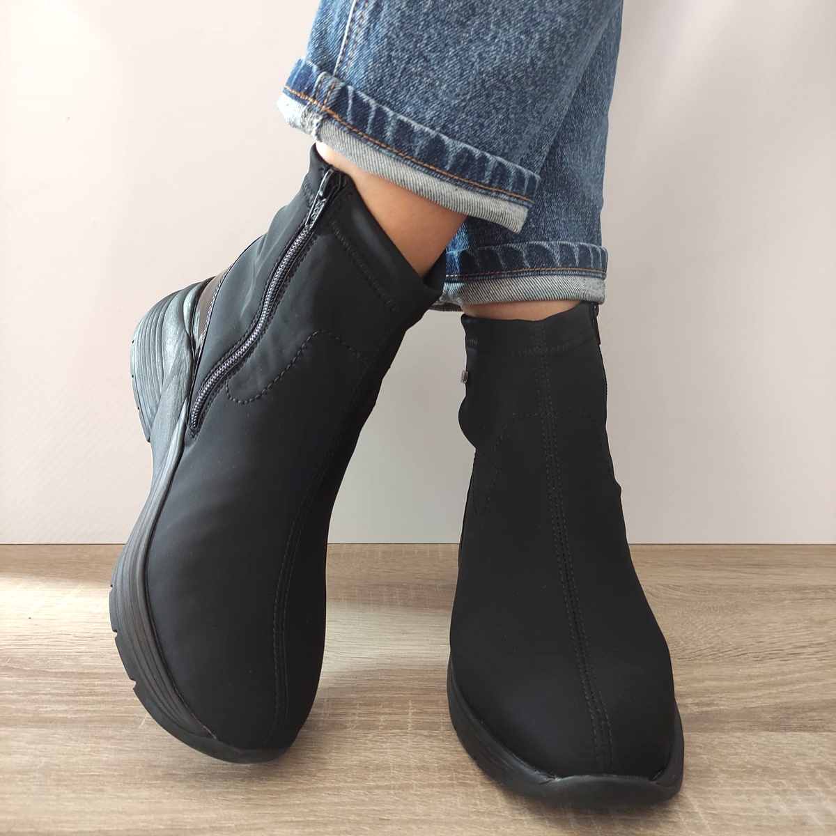 GHETE CASUAL DAMA REMONTE D6677-03 NEGRE - imagine 4