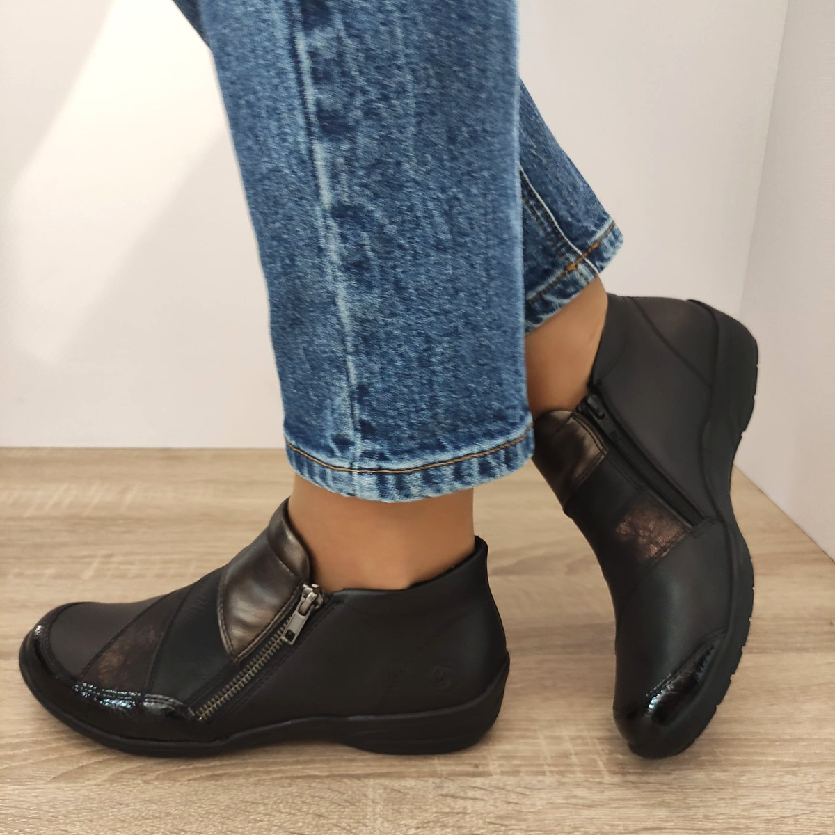 GHETE CASUAL DAMA REMONTE R7678-01 - imagine 2