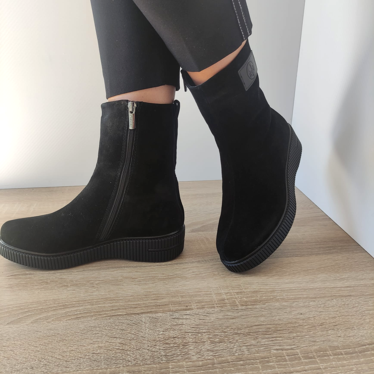 Ghete Casual Damă RIEKER 93370-00 Negru – Piele Întoarsă – vedere 3