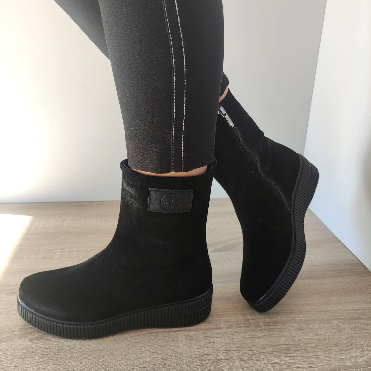 Ghete Casual Damă RIEKER 93370-00 Negru – Piele Întoarsă – vedere 1