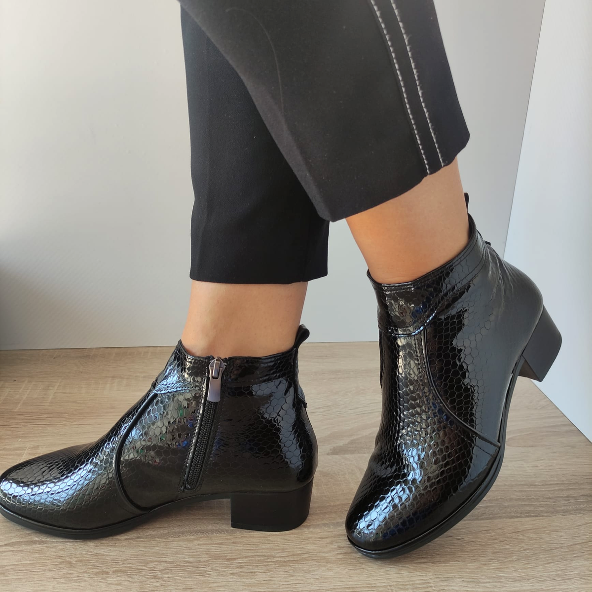 GHETE ELEGANTE DAMA DOGATI 336 NEGRE CROCO - imagine 3