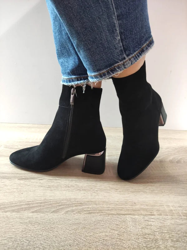 GHETE ELEGANTE DAMA TAMARIS 25341-45 004 NEGRE VELUR - imagine 4