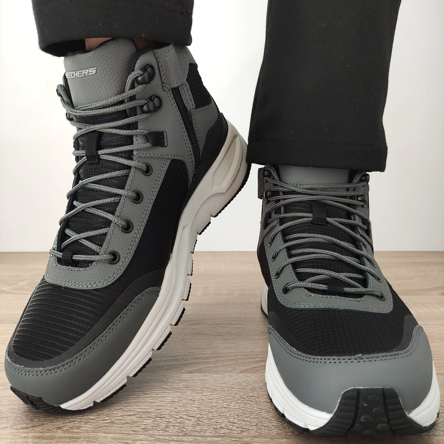 GHETE SPORT BARBATI SKECHERS 51705 GYBK