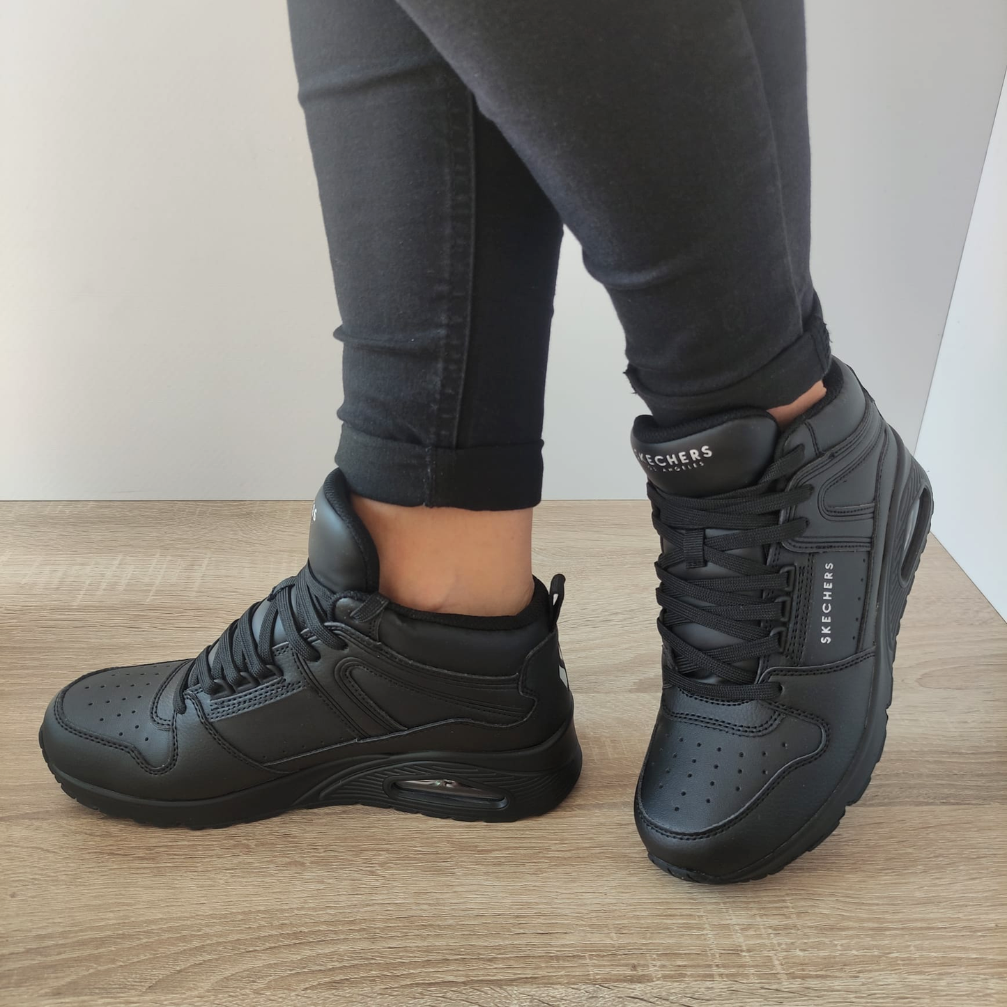 GHETE SPORT ADOLESCENTI ( DAMA / BARBATI ) SKECHERS 177099 NEGRE - imagine 3