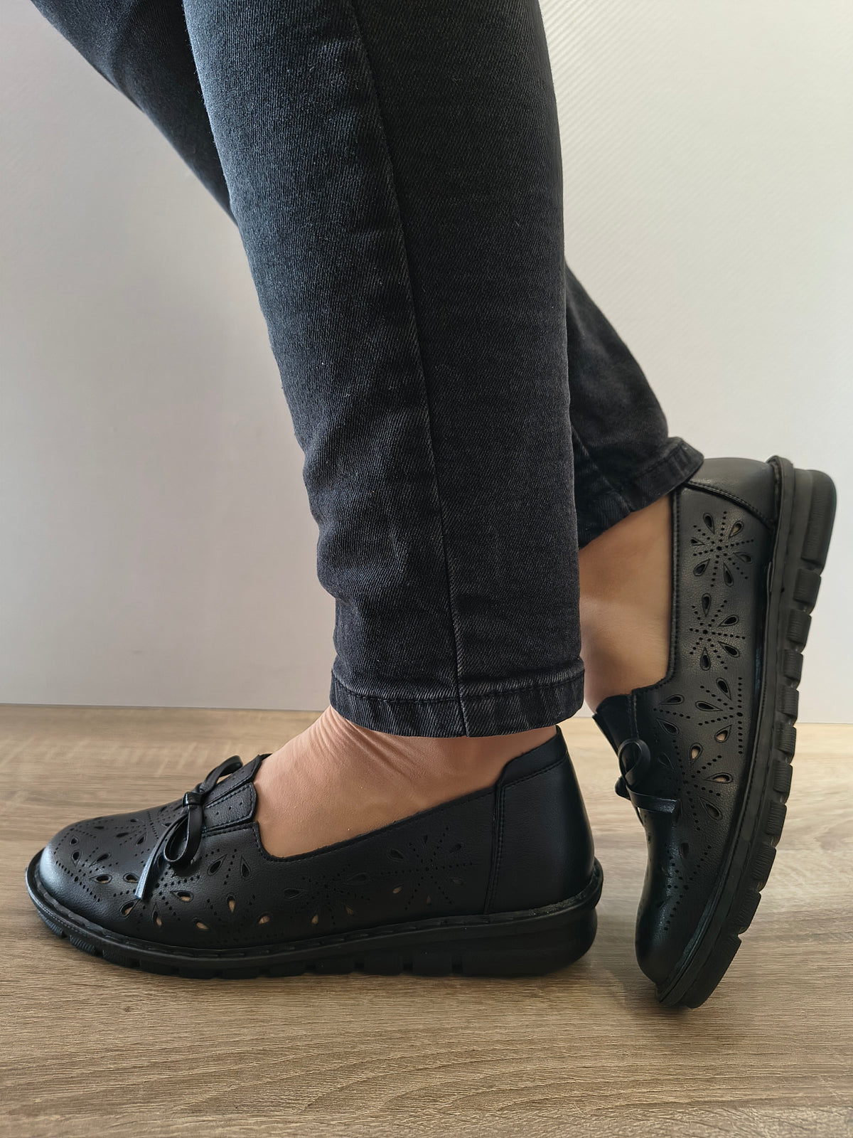 PANTOFI PERFORATI DAMA FORMAZIONE J0525 NEGRU - imagine 3