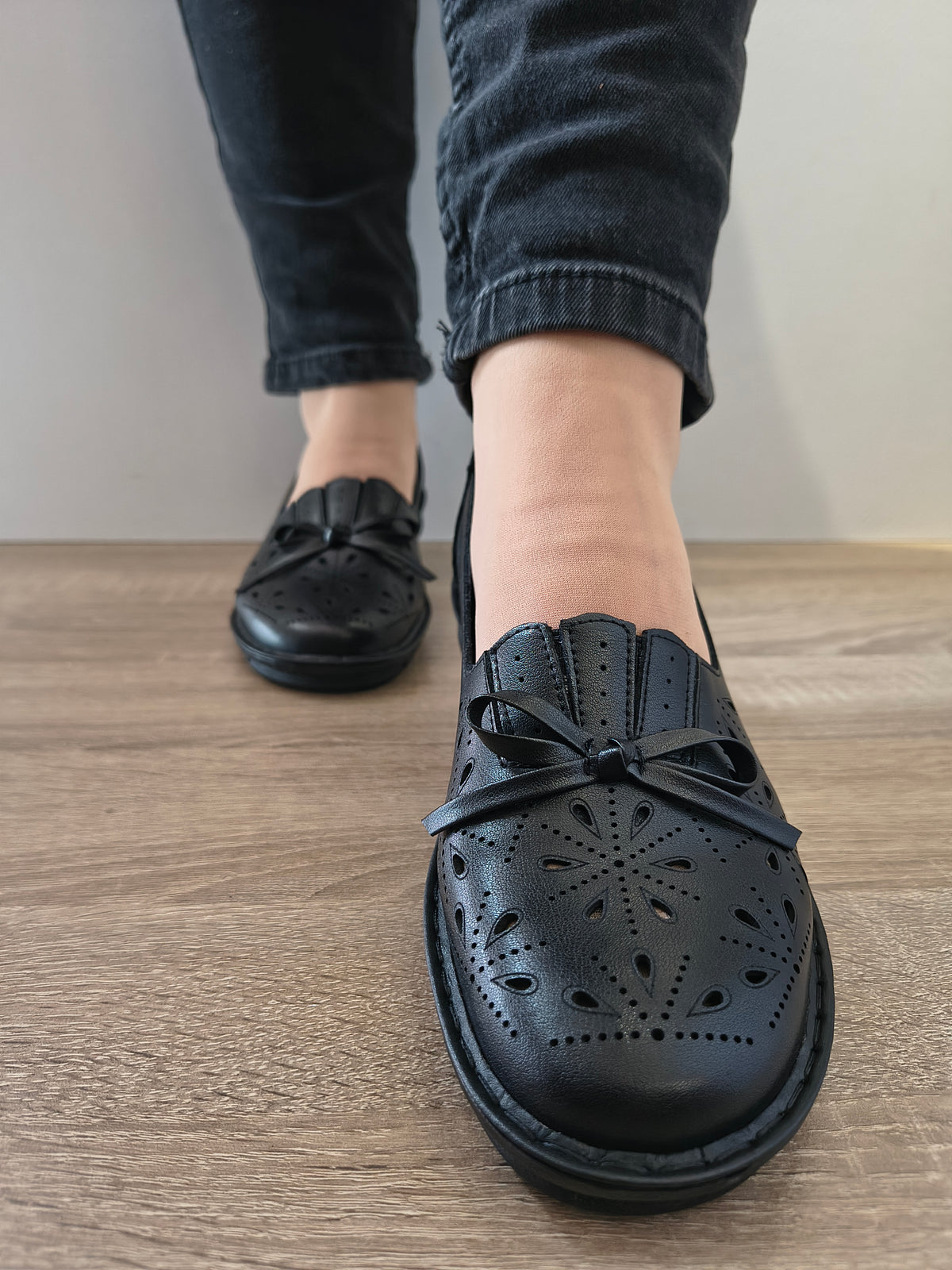 PANTOFI PERFORATI DAMA FORMAZIONE J0525 NEGRU - imagine 4