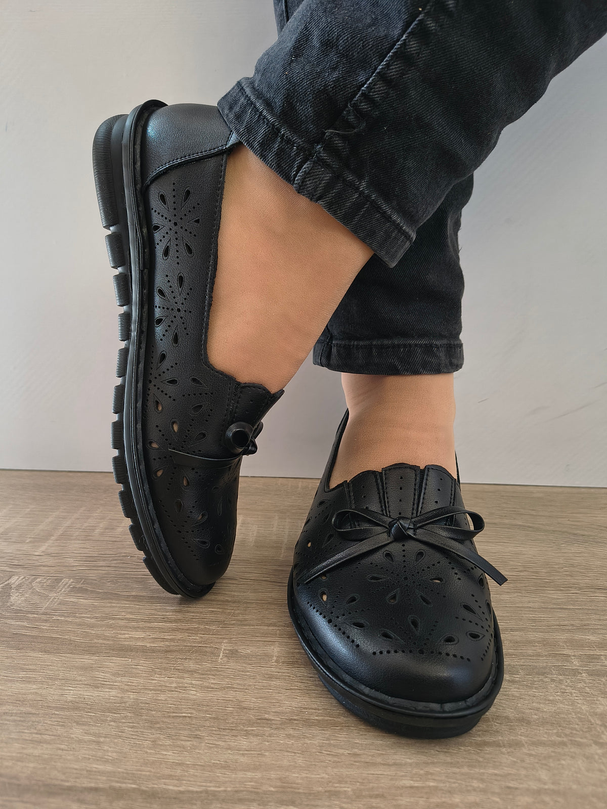 PANTOFI PERFORATI DAMA FORMAZIONE J0525 NEGRU - imagine 5