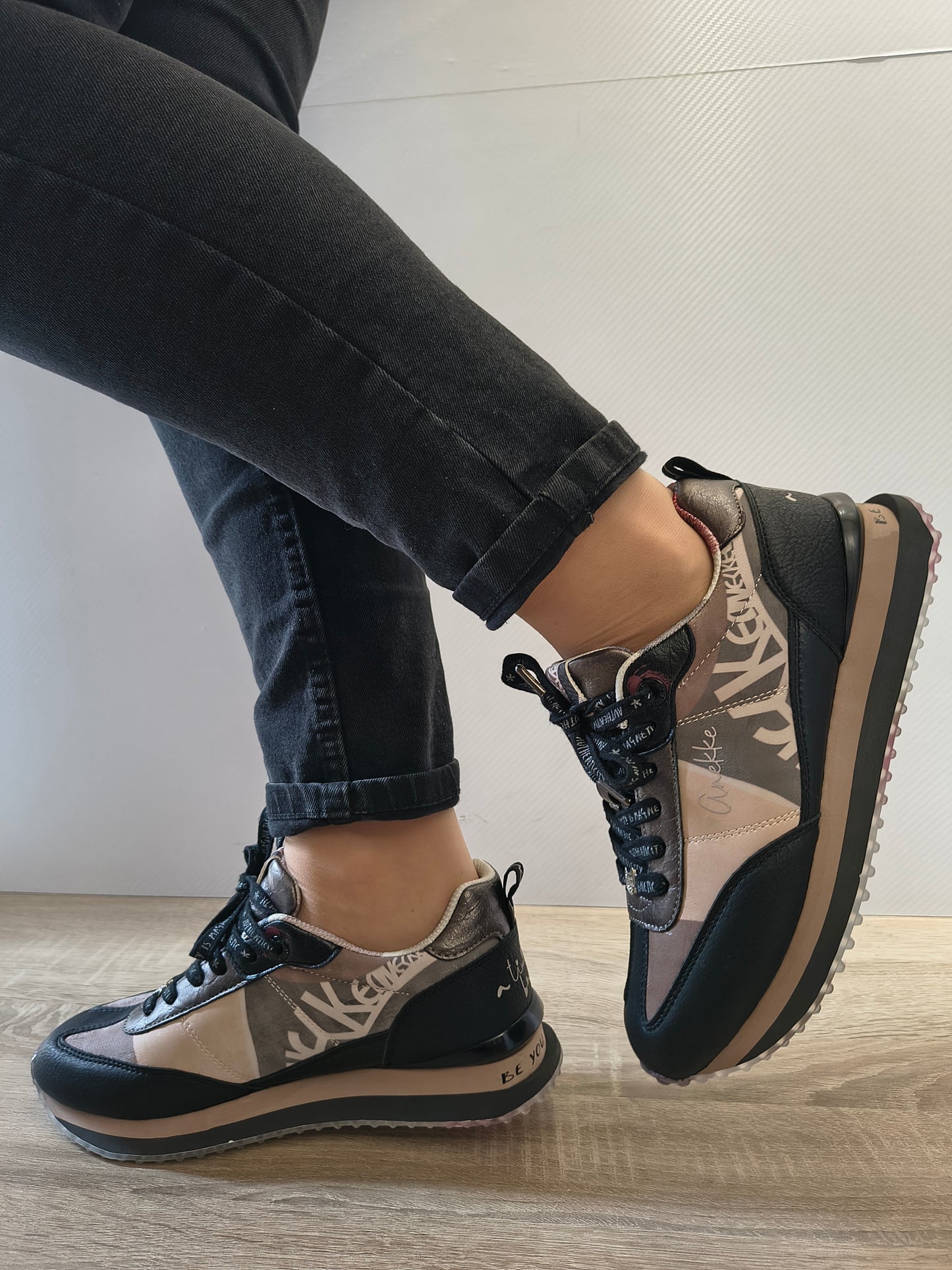 PANTOFI SPORT DAMA ANEKKE 42390-381 NEGRU + ROZ