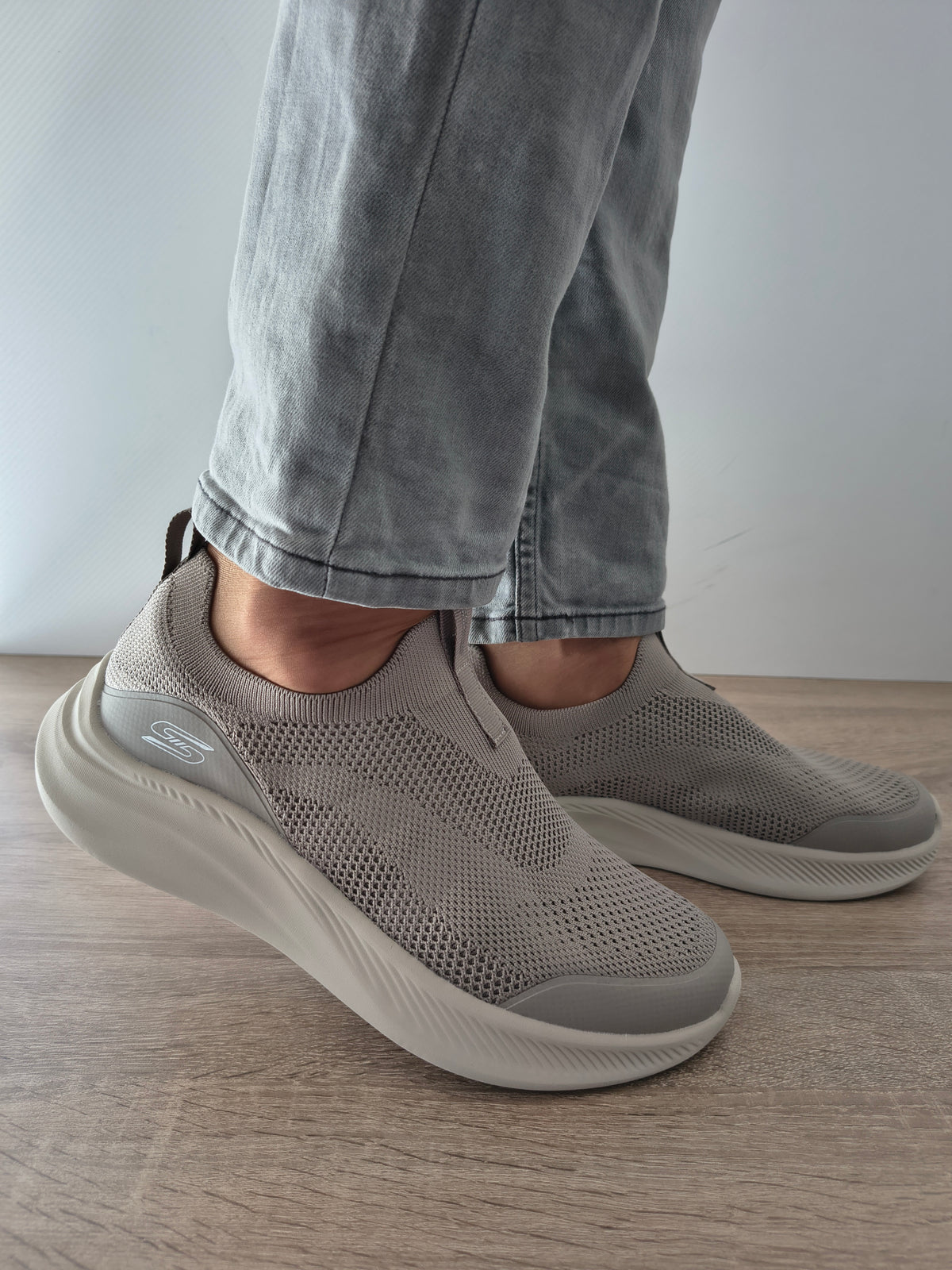 PANTOFI SPORT BARBATI SKECHERS 118156 TPE TAUPE - imagine 2
