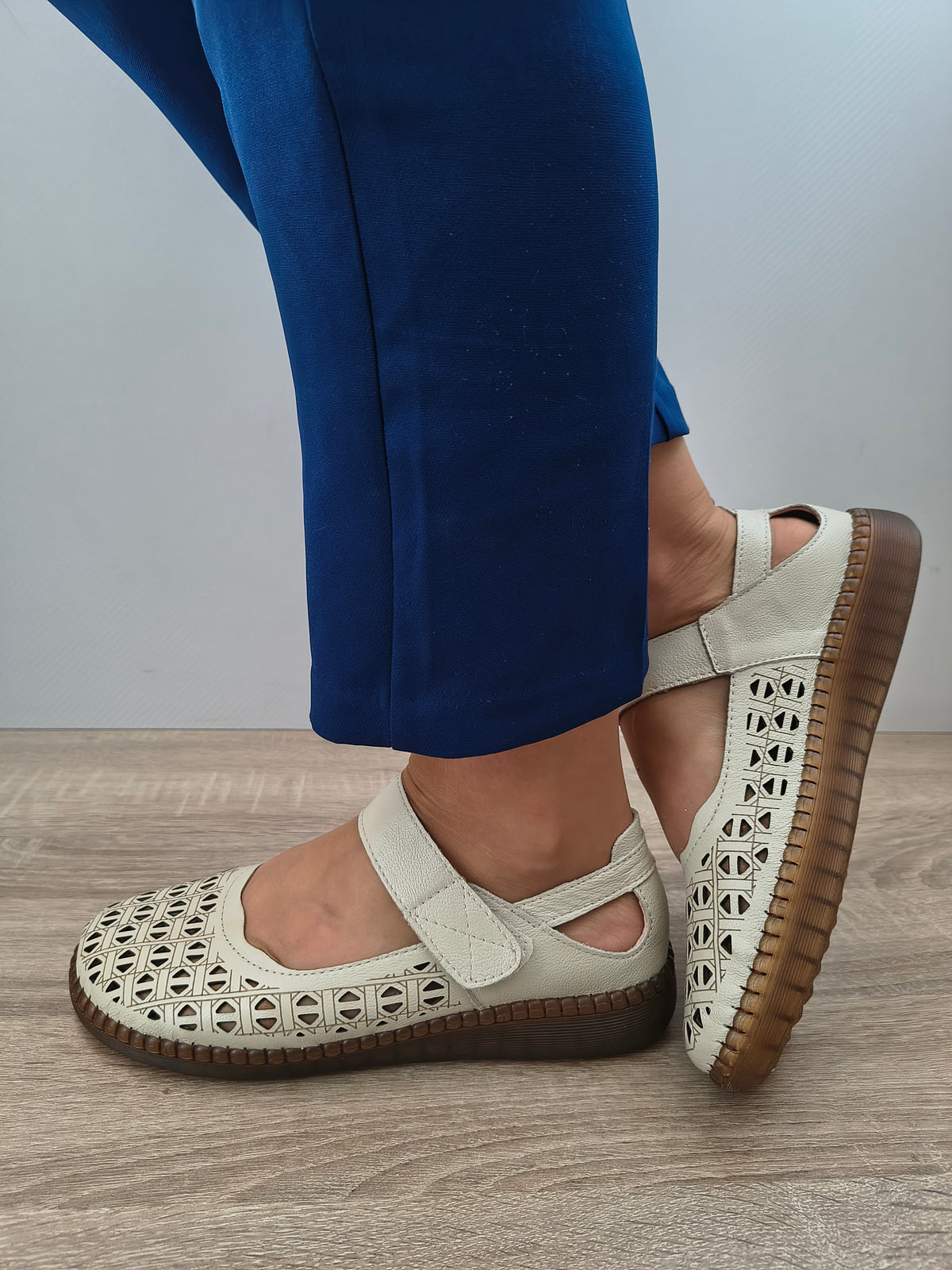 PANTOFI PERFORATI DAMA FORMAZIONE S9686 CREM - imagine 5