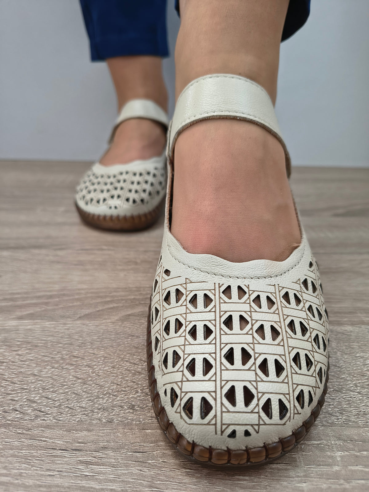 PANTOFI PERFORATI DAMA FORMAZIONE S9686 CREM - imagine 4