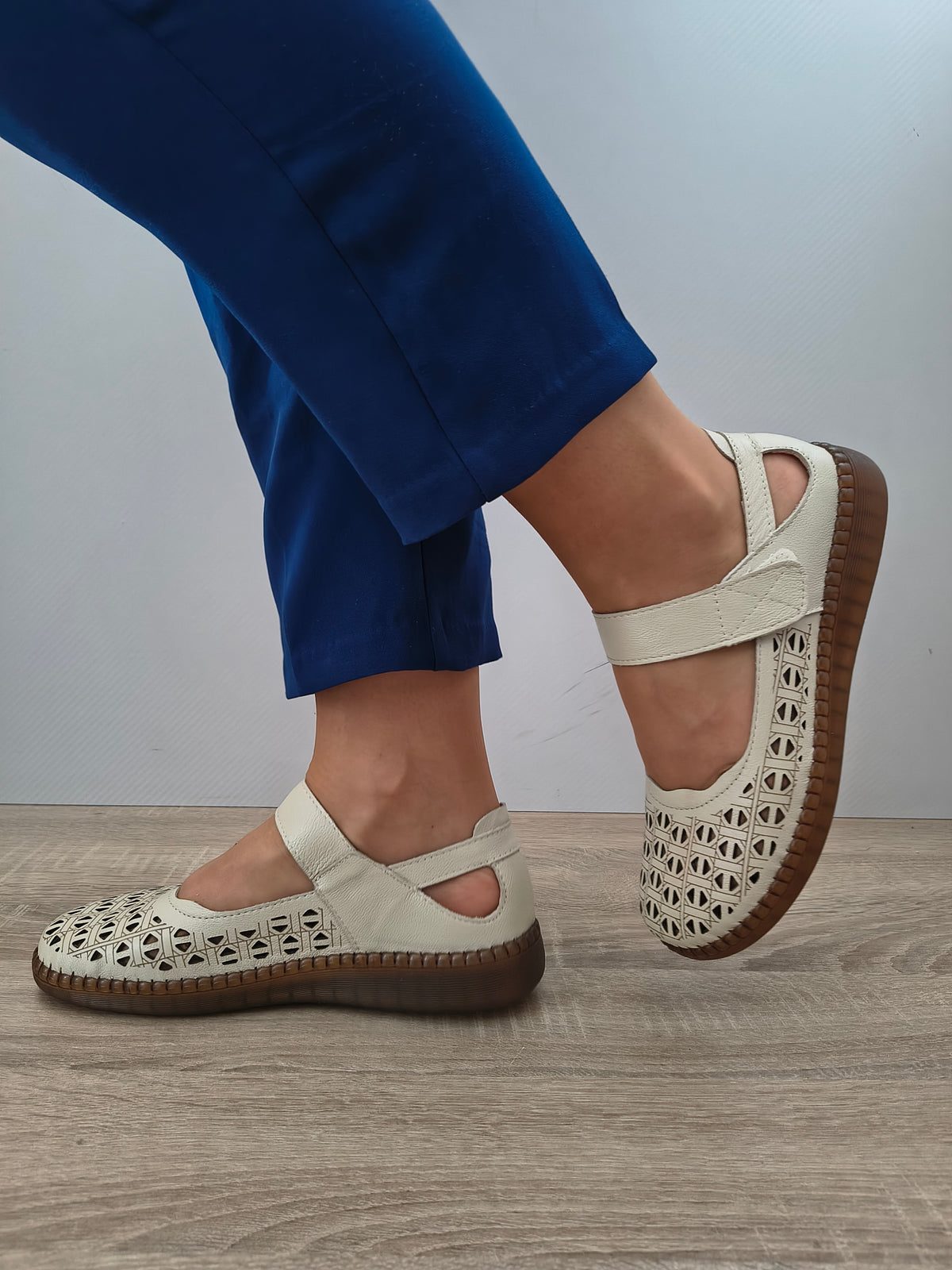 PANTOFI PERFORATI DAMA FORMAZIONE S9686 CREM - imagine 2