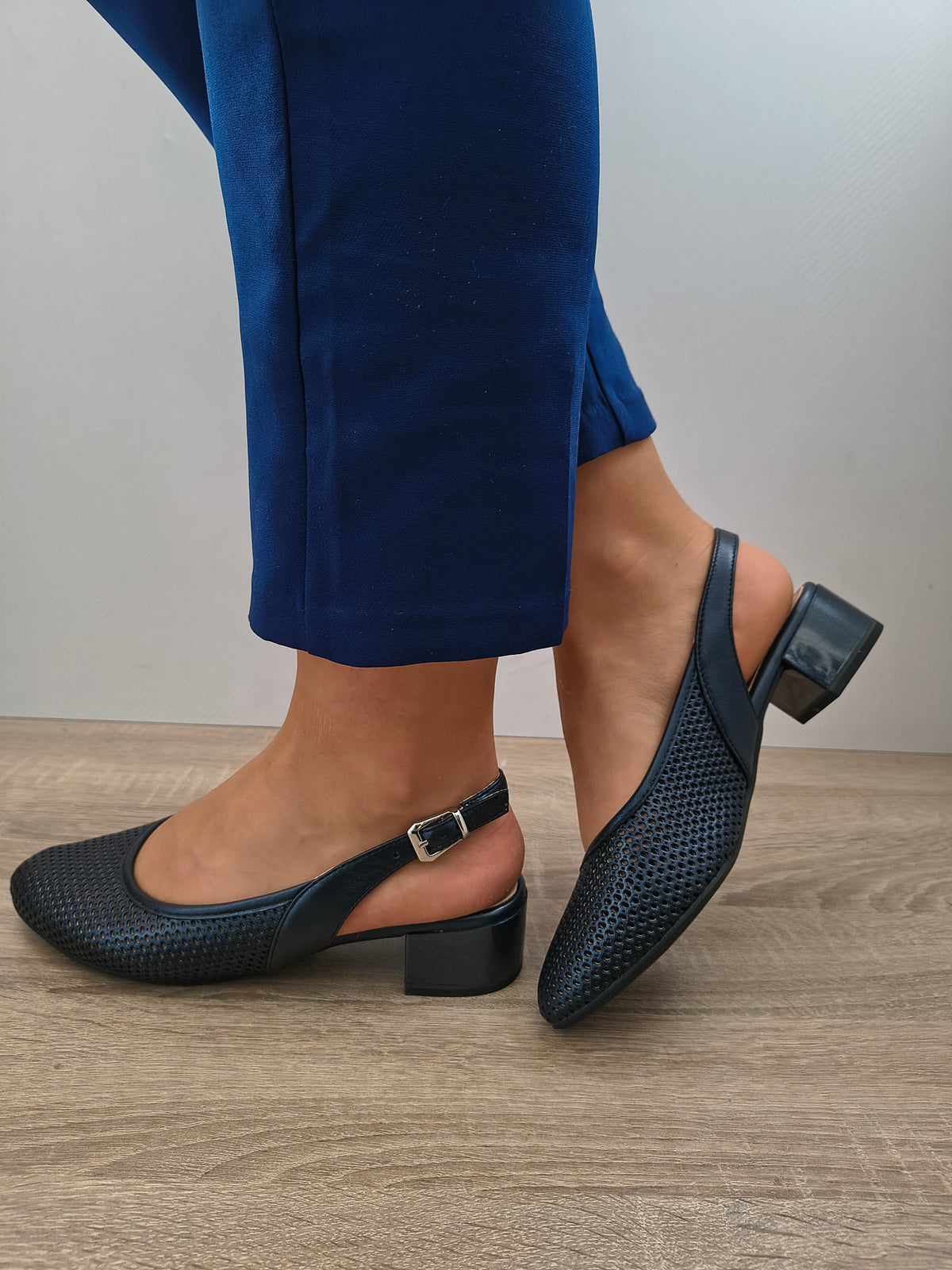 SANDALE ELEGANTE DAMA CAPRICE 29602-44 807 NAVY PERLATO - imagine 5