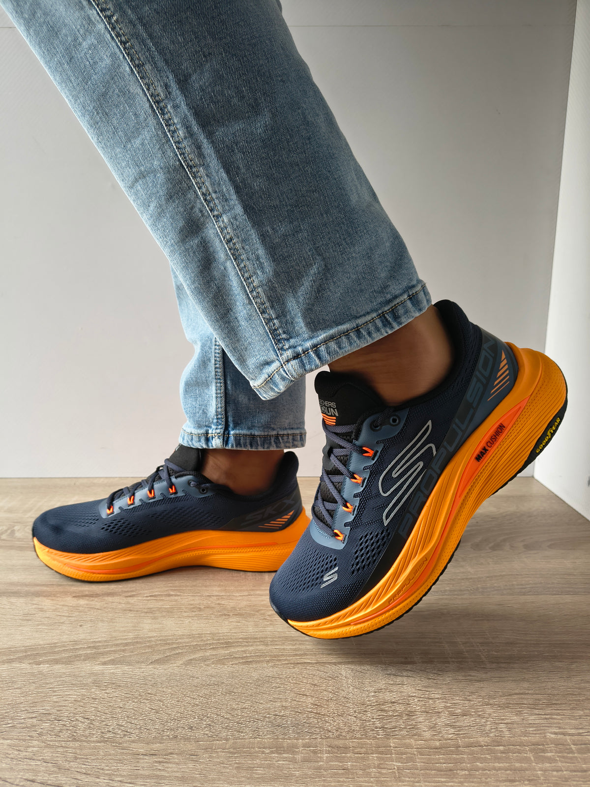 PANTOFI SPORT BARBATI SKECHERS 220509 NVOR BLEUMARIN + PORTOCALIU - imagine 4