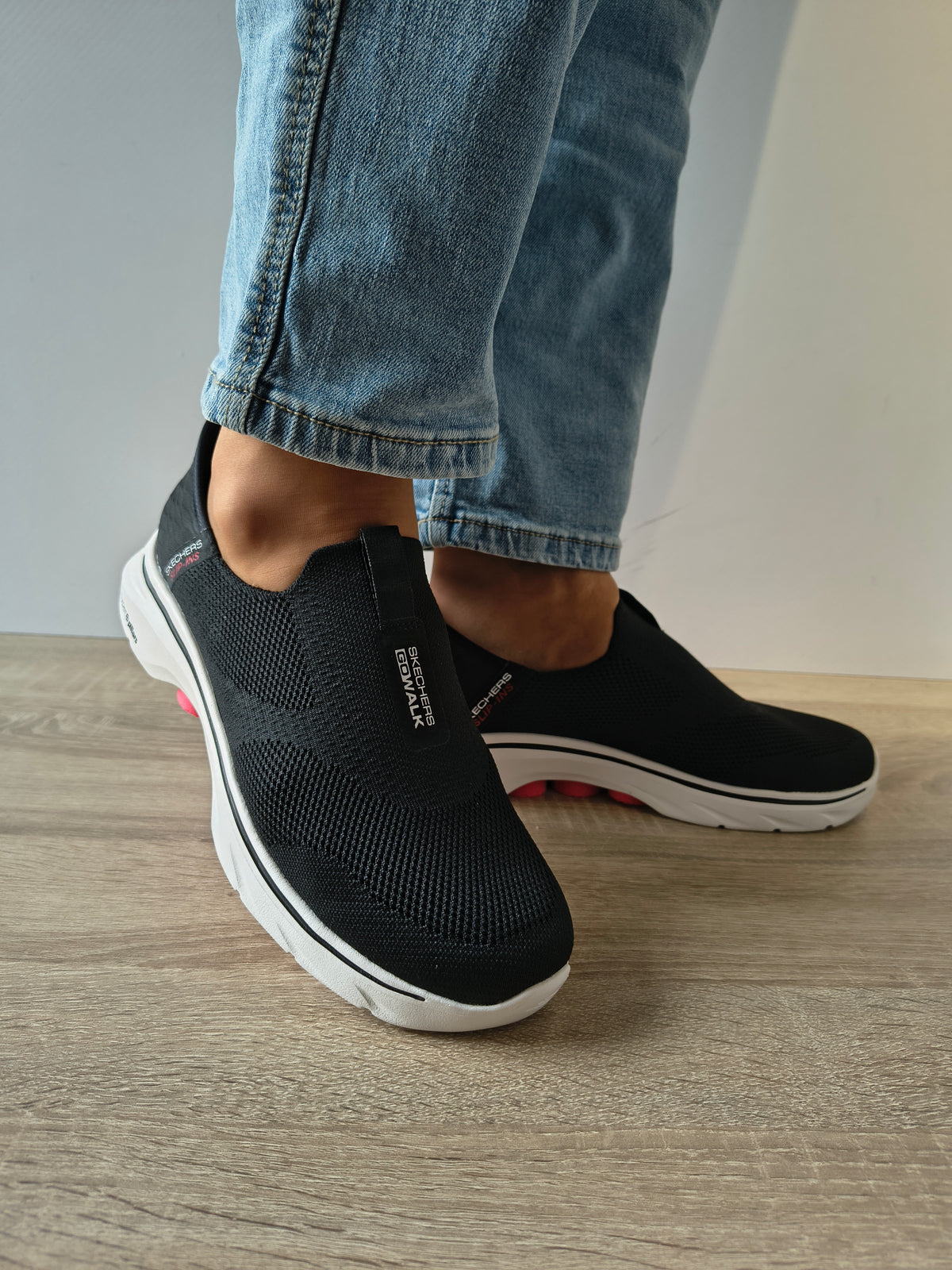 PANTOFI SPORT BARBATI SKECHERS 216641 BKW NEGRU - imagine 3