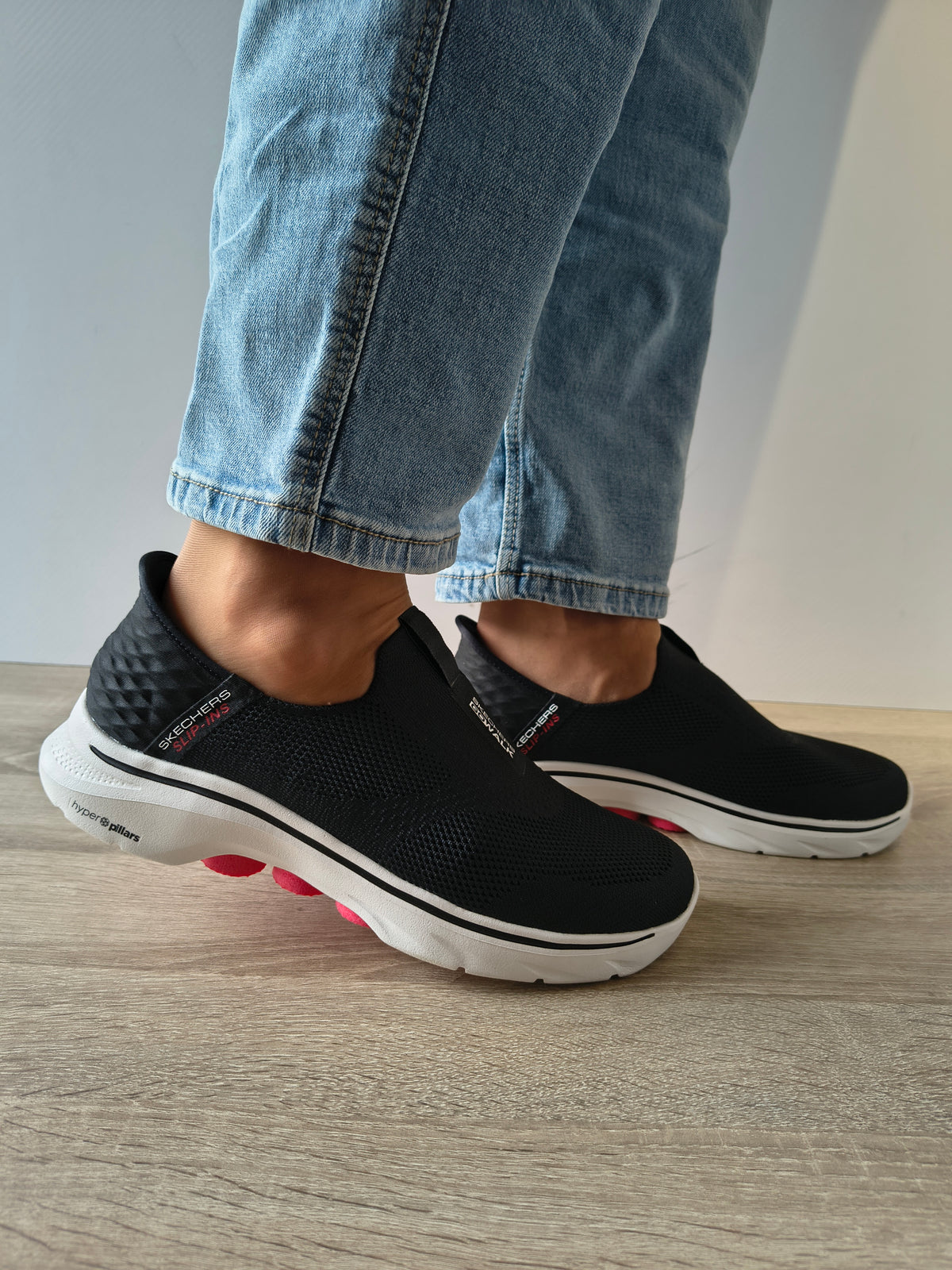 PANTOFI SPORT BARBATI SKECHERS 216641 BKW NEGRU - imagine 2