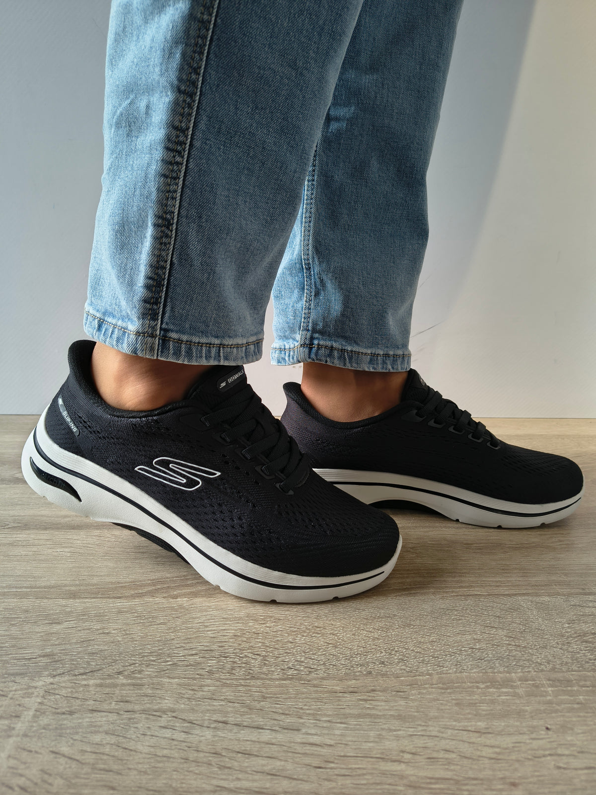 PANTOFI SPORT BARBATI SKECHERS 216812 BKW NEGRU - imagine 2