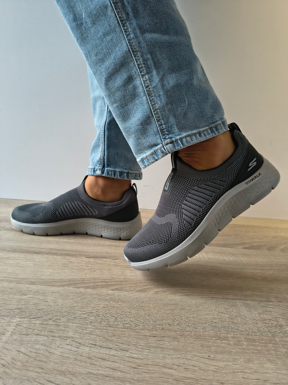 PANTOFI SPORT BARBATI SKECHERS 216506 CCBK GRI/NEGRU - imagine 4