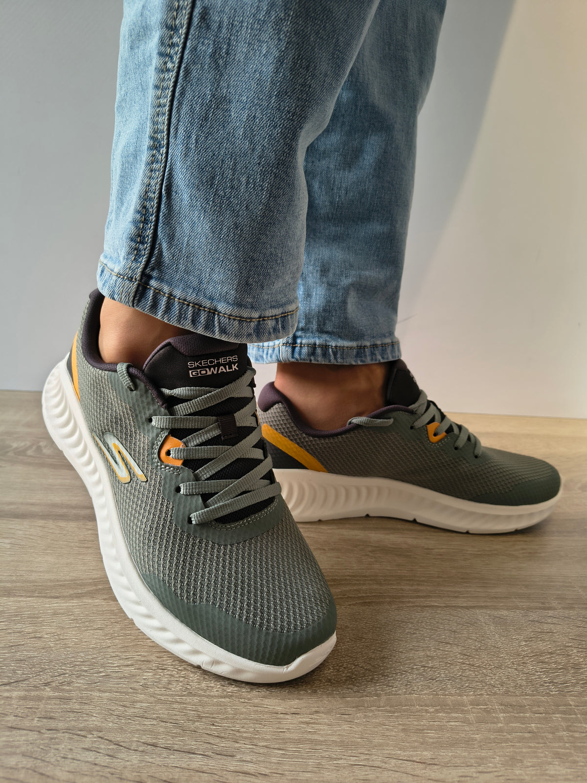 PANTOFI SPORT BARBATI SKECHERS 216373 OLBR OLIVE - imagine 3