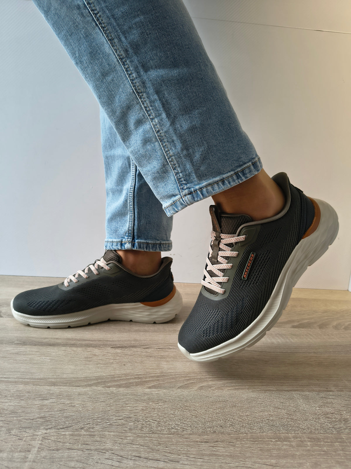 PANTOFI SPORT BARBATI SKECHERS 211369 OLV OLIVE - imagine 4