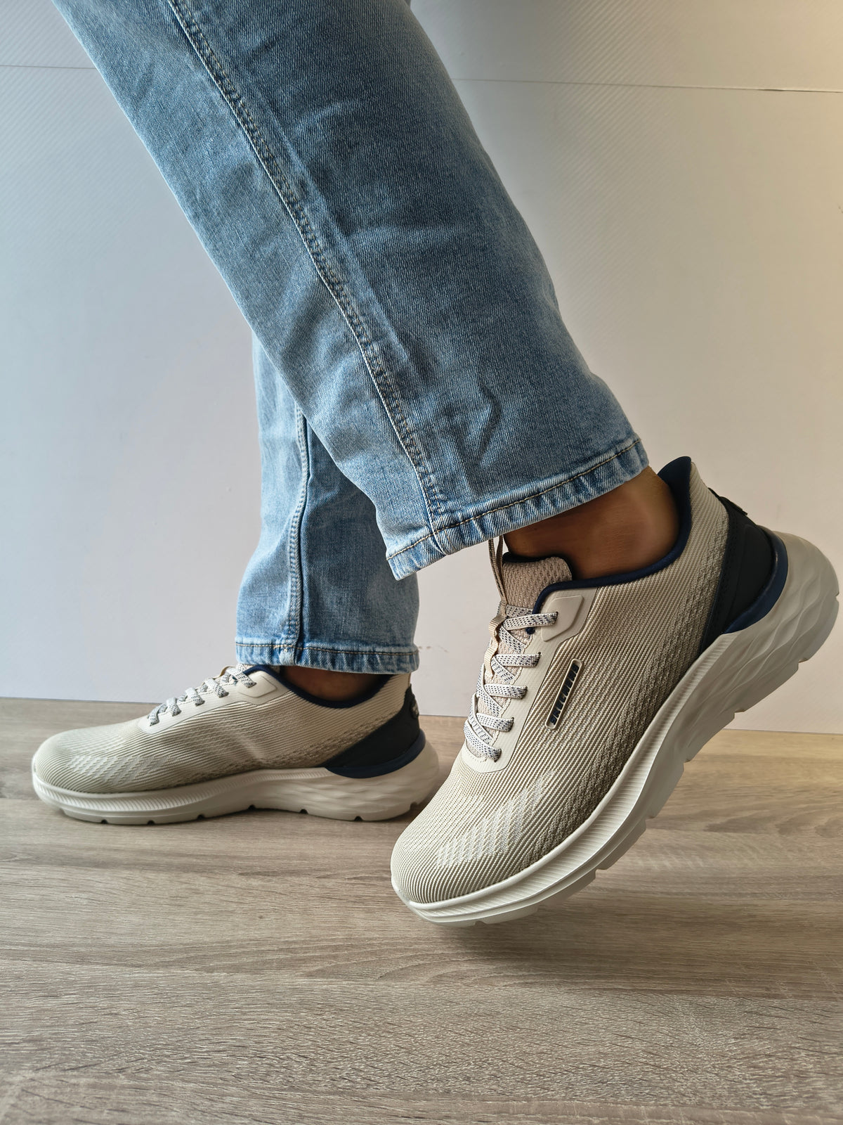 PANTOFI SPORT BARBATI SKECHERS 211369 TPE TAUPE - imagine 4