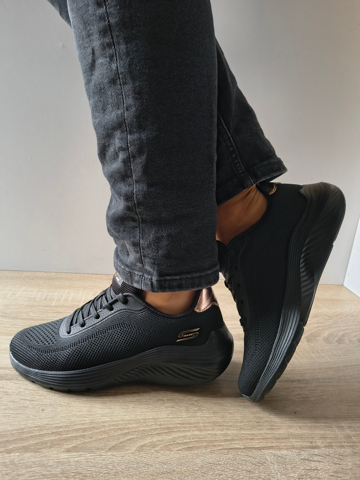 PANTOFI SPORT DAMA SKECHERS 117679 BBK NEGRU - imagine 5