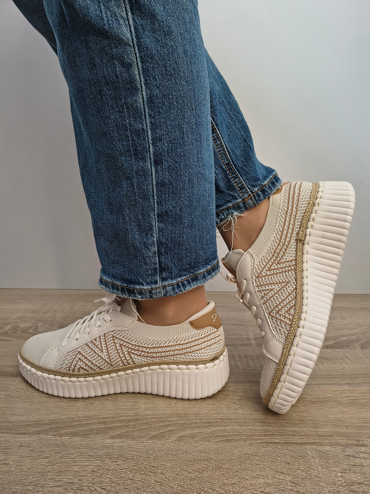 PANTOFI CASUAL DAMĂ SKECHERS 100716 OFWT CREM - imagine 3