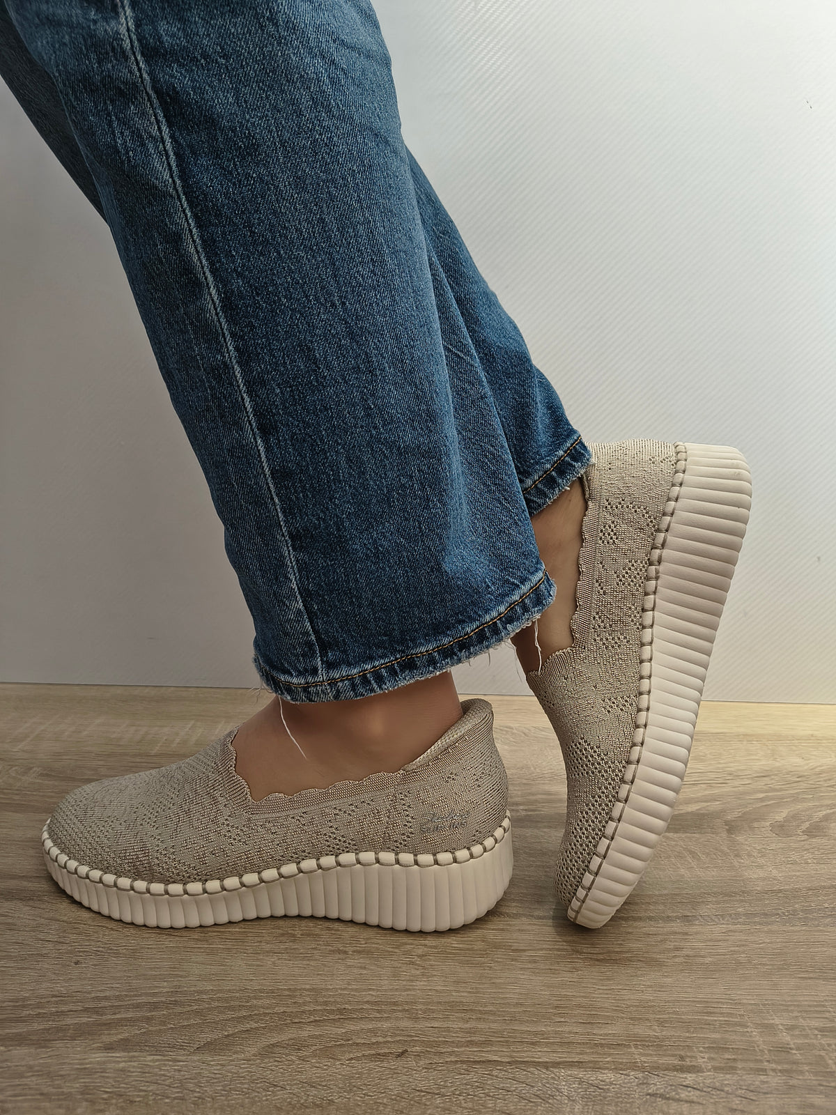 PANTOFI CASUAL DAMA SKECHERS 100904 TPE BEJ TAUPE - imagine 3