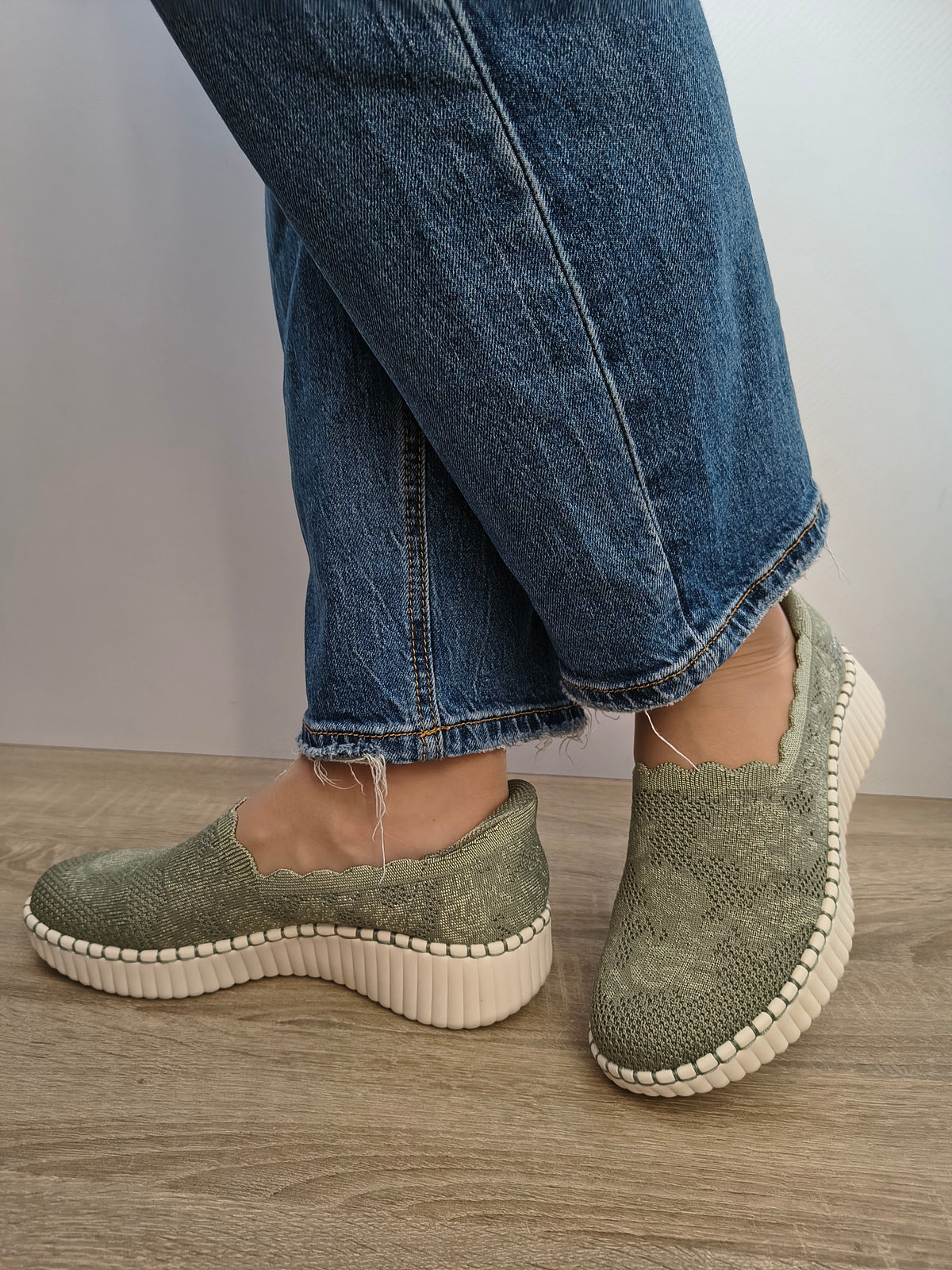 PANTOFI CASUAL DAMA SKECHERS 100904 OLV OLIVE - imagine 2