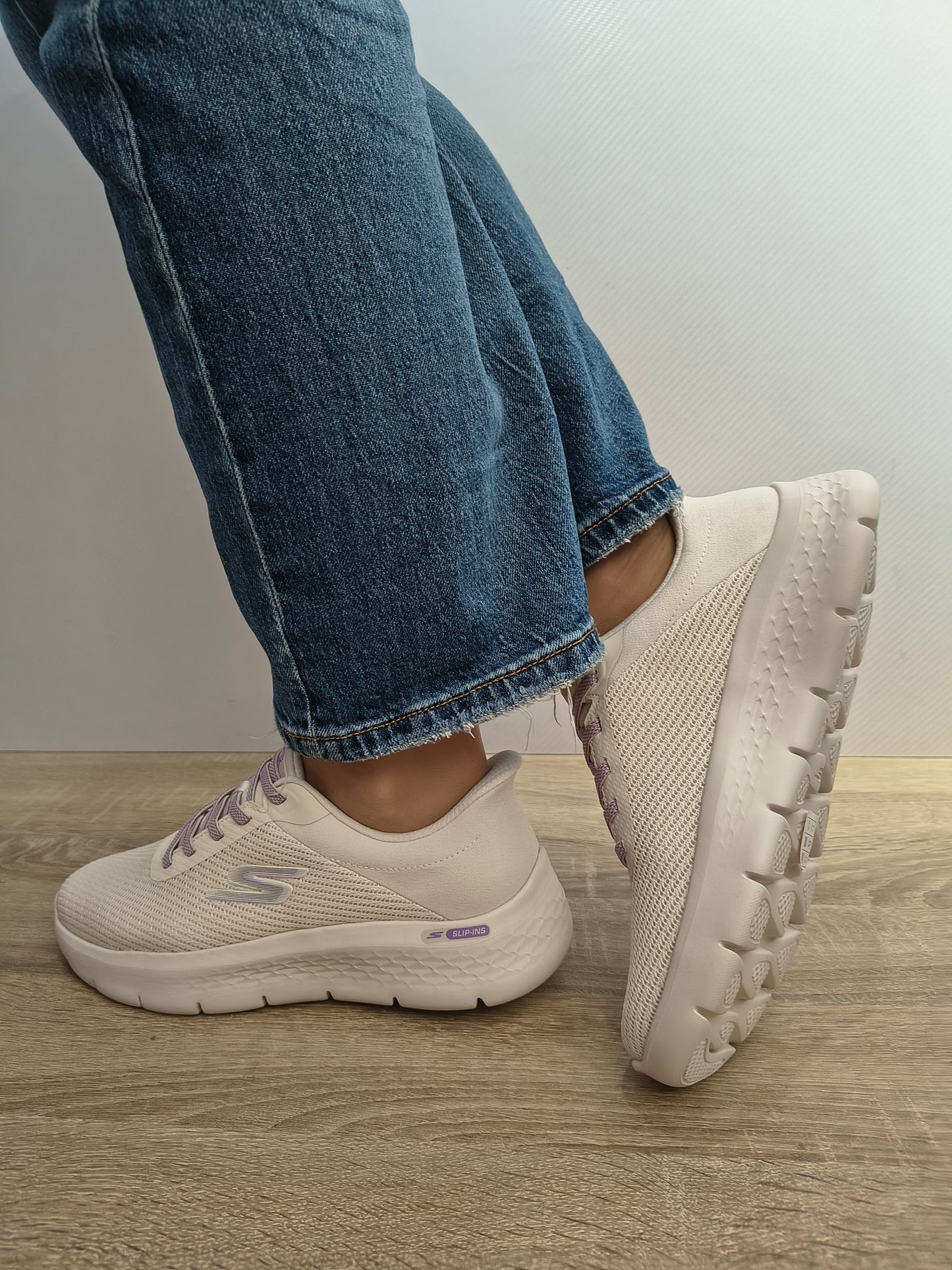 PANTOFI SPORT DAMA SKECHERS 125516 OFWT CREM/LILA