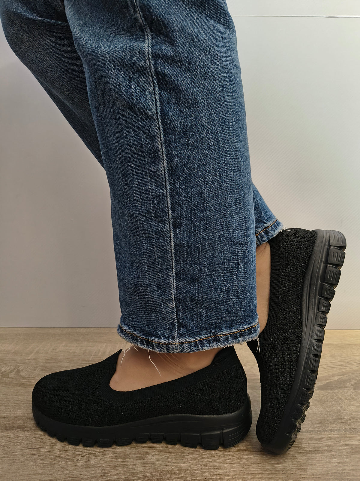 PANTOFI CASUAL DAMA SKECHERS 100962 BBK NEGRU - imagine 3