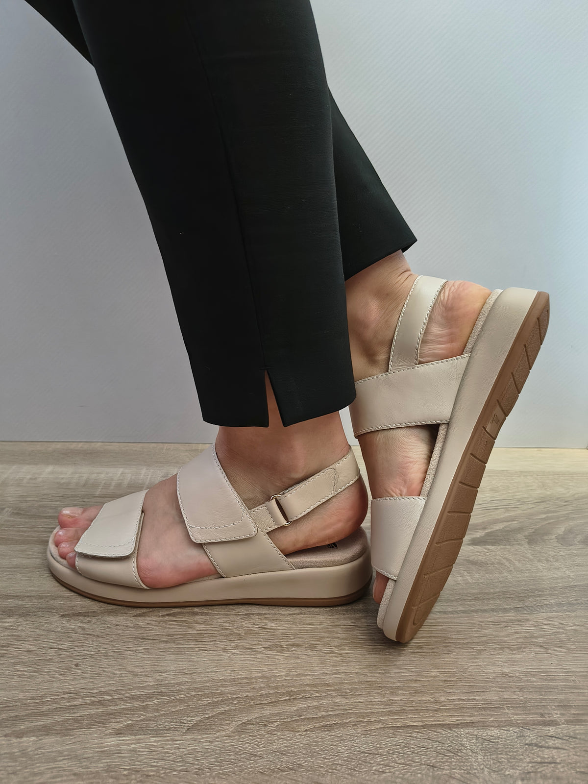 Sandale Casual Damă Caprice 28207-44 140 Crem Perlat - Piele Naturală - imagine 4