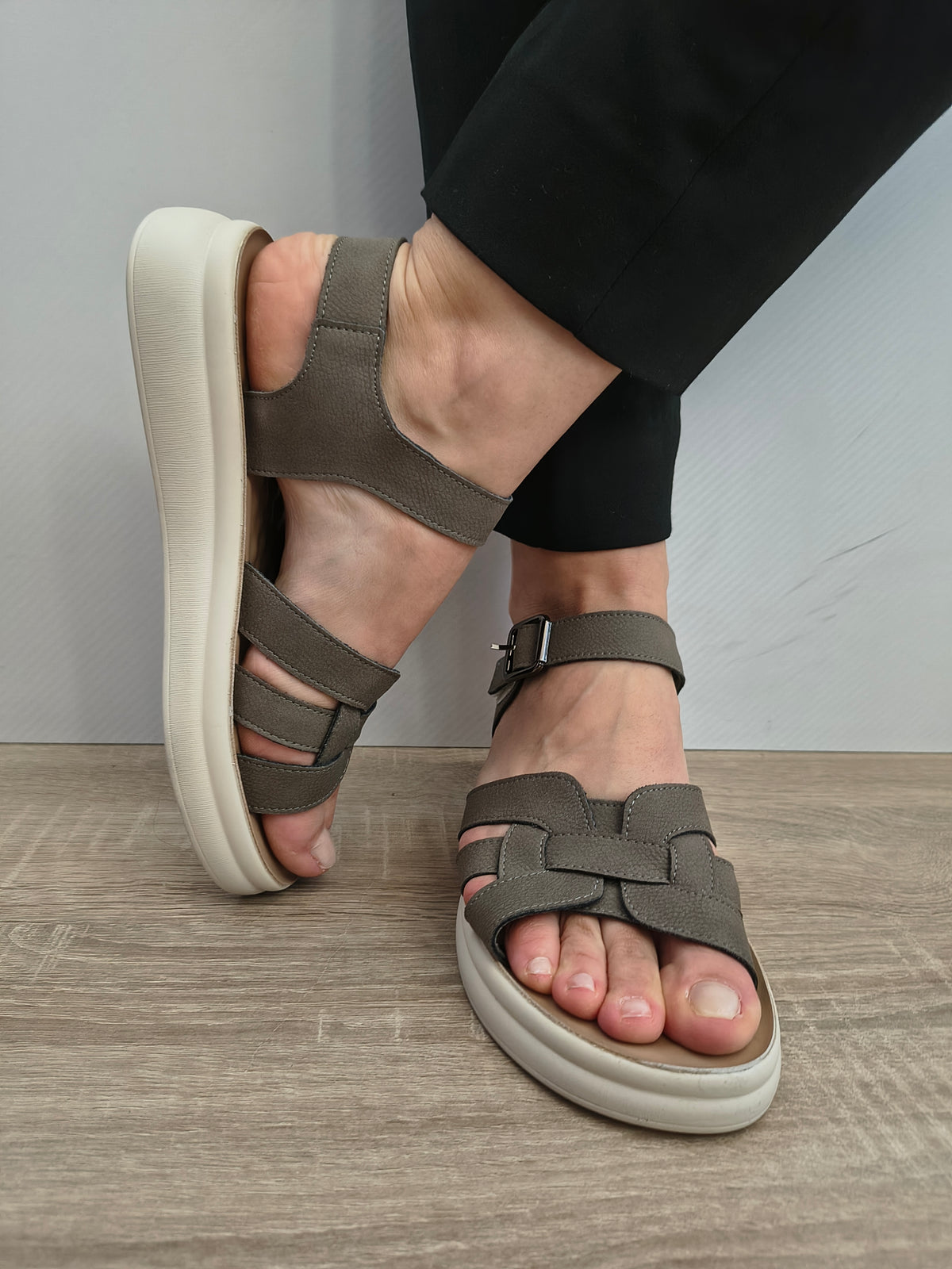 Sandale Casual Damă Formazione 28-022 Grey Nubuck - Piele Naturală Nubuck - imagine 5