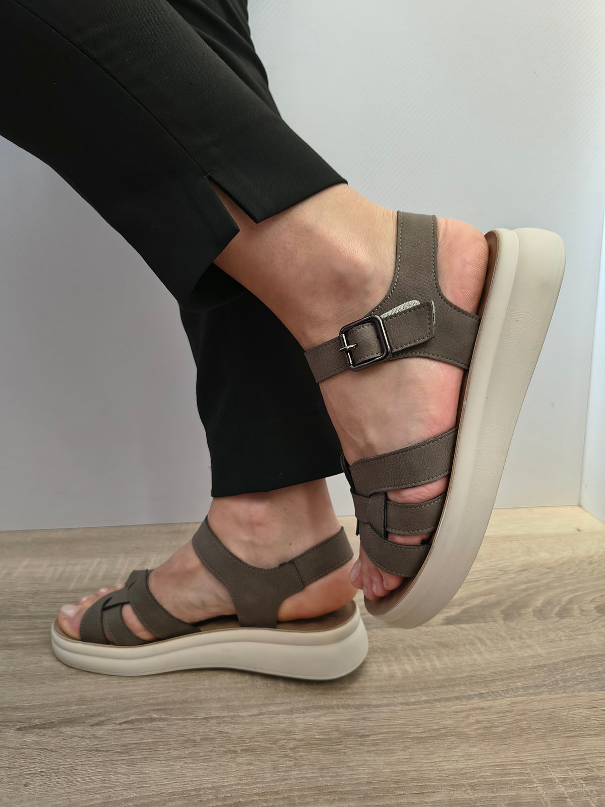 Sandale Casual Damă Formazione 28-022 Grey Nubuck - Piele Naturală Nubuck - imagine 6