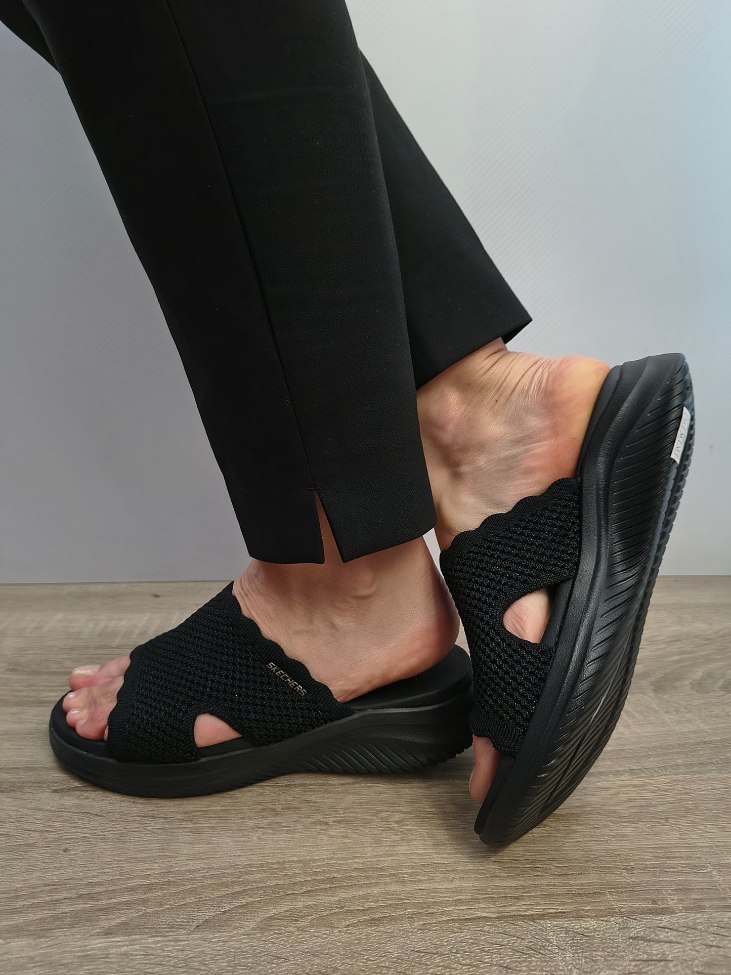 Saboti Casual Damă Skechers 164055 Bbk Negru - Textil