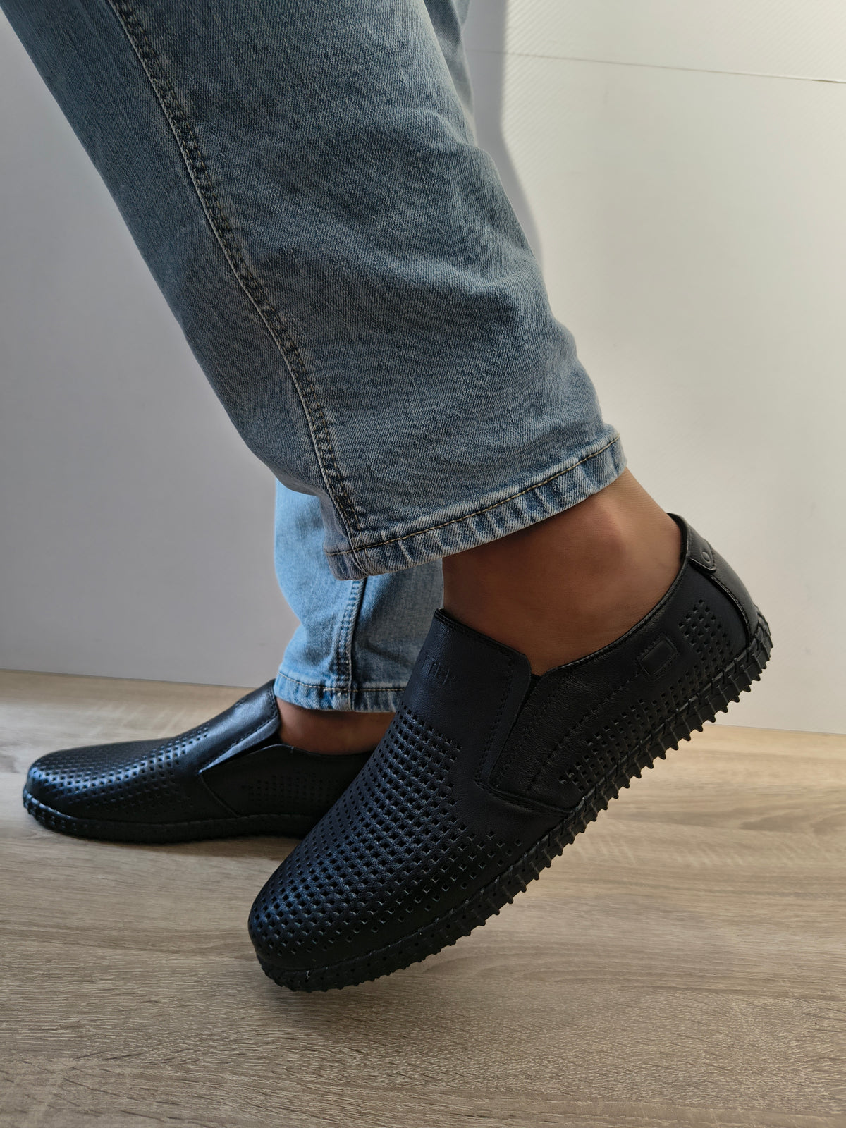 Pantofi Perforati Bărbați Otter 80005A 01-N Negru - Piele Naturală Nubuck - imagine 5