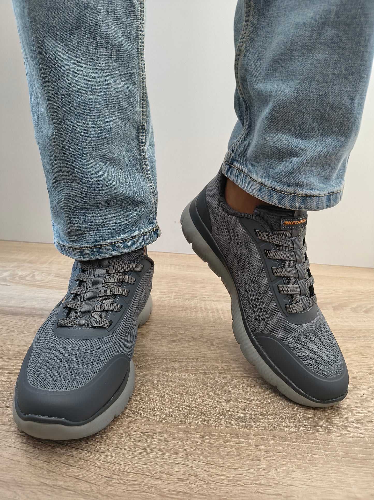 Pantofi Sport Bărbați Skechers 233047 Ccor Gri - Textil