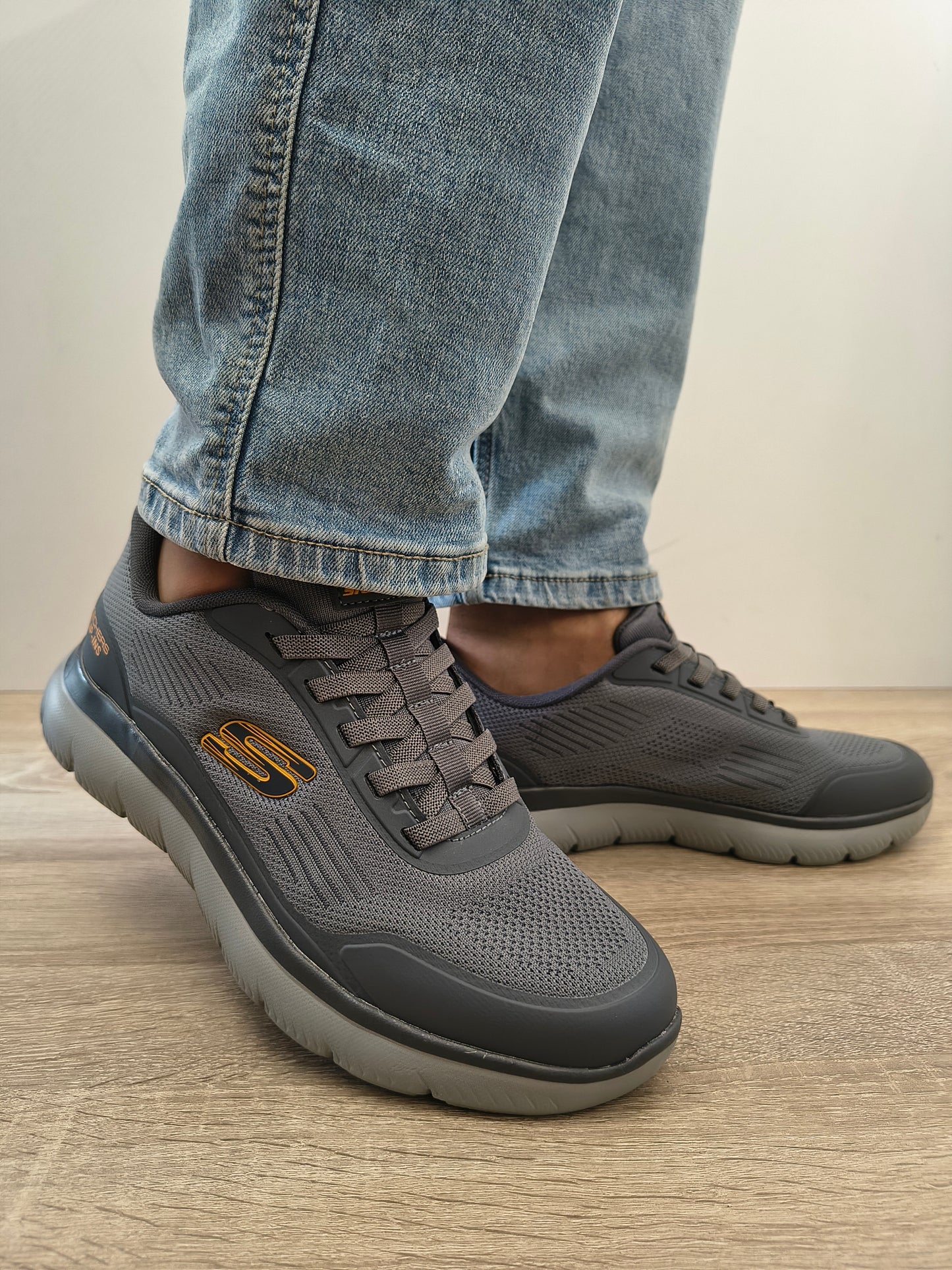Pantofi Sport Bărbați Skechers 233047 Ccor Gri - Textil