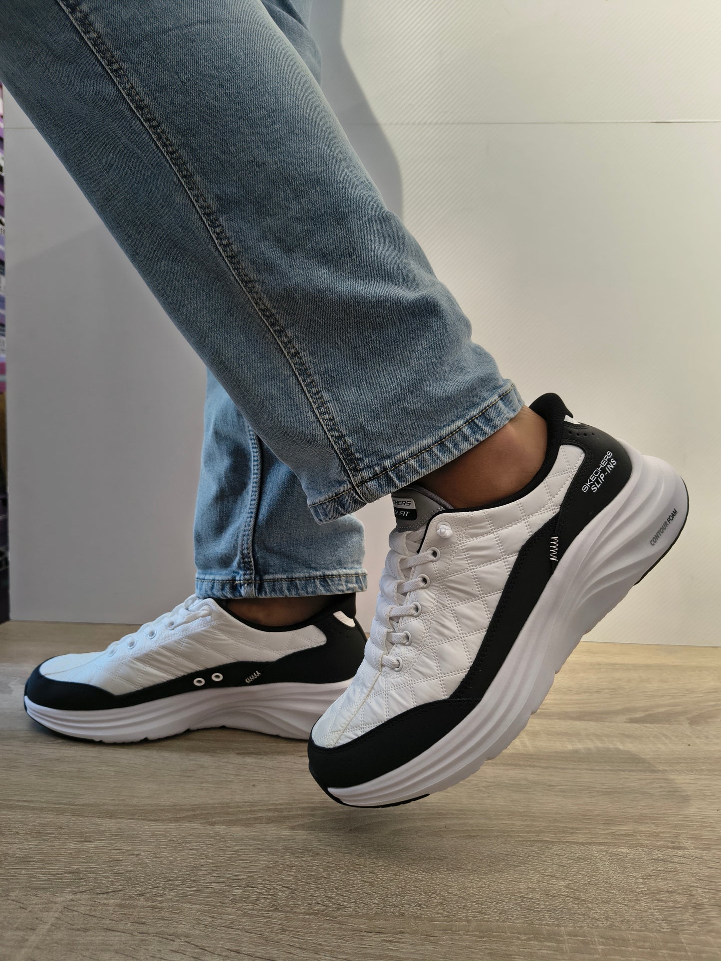 PANTOFI CASUAL BARBATI SKECHERS 232619 WBK ALB + NEGRU