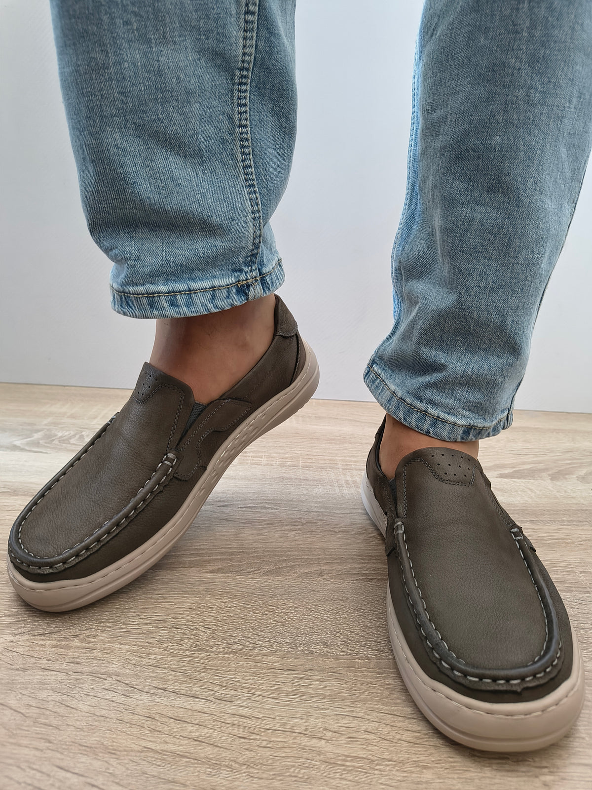 Pantofi Casual Bărbați Mels 85170 Grey - Piele Naturală Nubuck - imagine 4