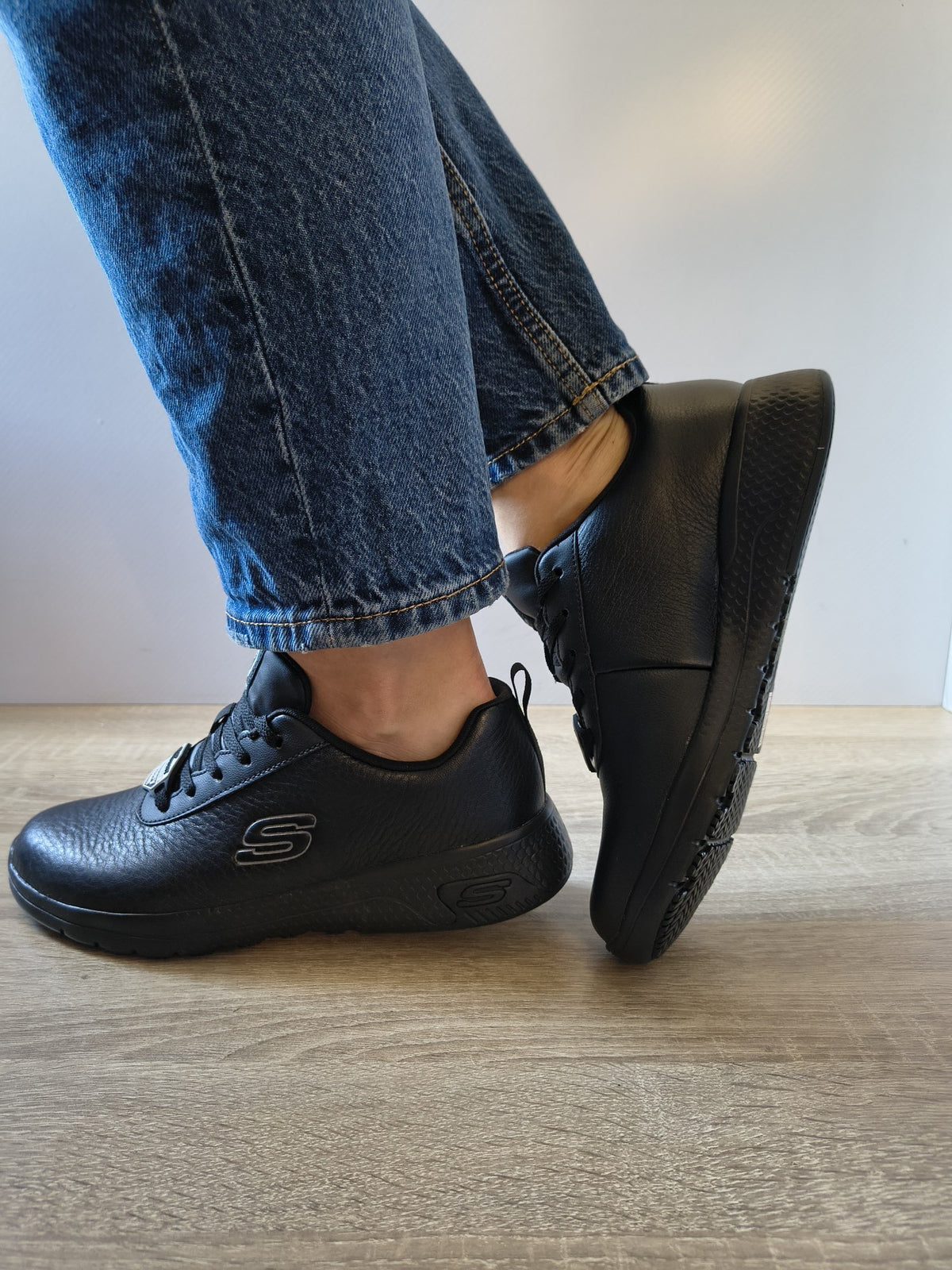 PANTOFI SPORT DAMĂ SKECHERS 108010EC BLK NEGRI