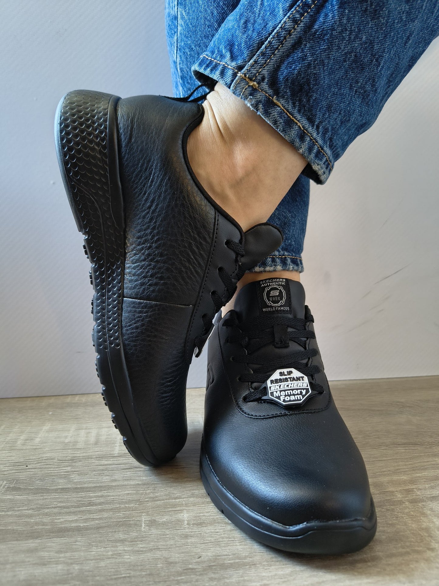 PANTOFI SPORT DAMĂ SKECHERS 108010EC BLK NEGRI