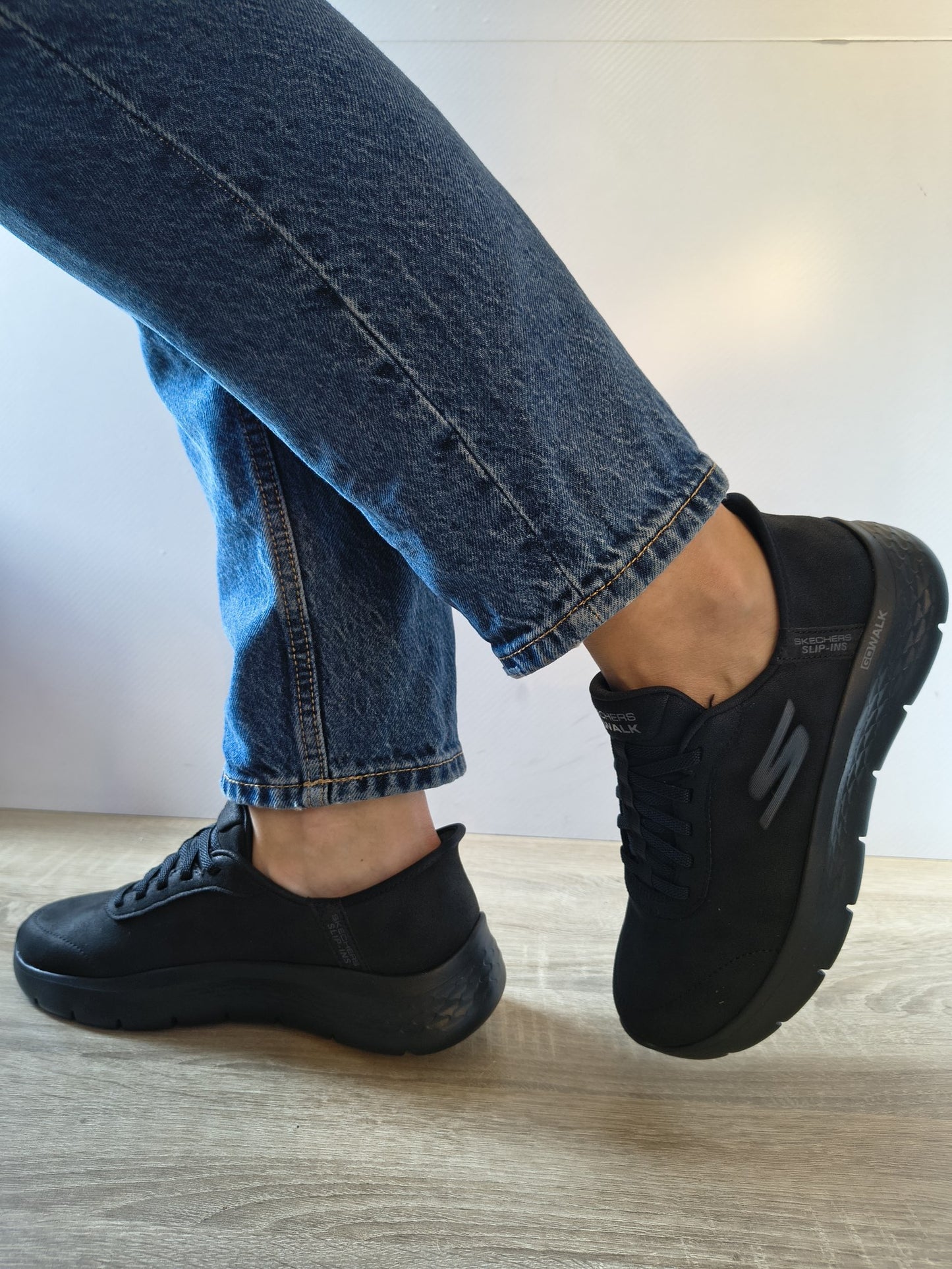 PANTOFI SPORT DAMĂ SKECHERS 124837 BBK NEGRI