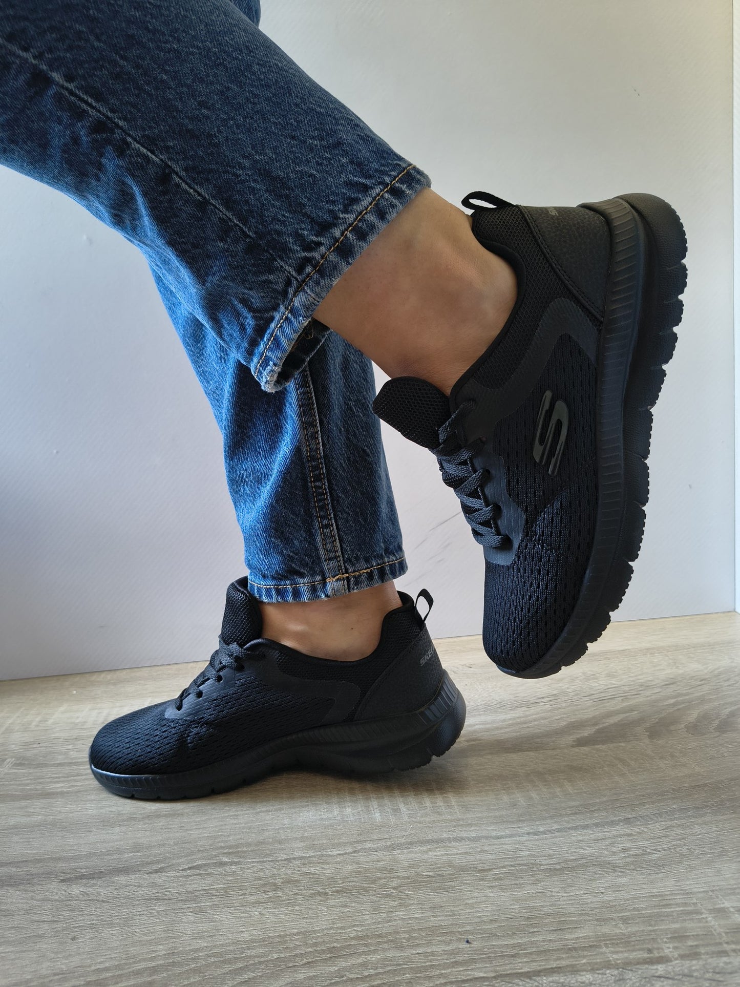 PANTOFI SPORT DAMĂ SKECHERS 12607 BBK NEGRI