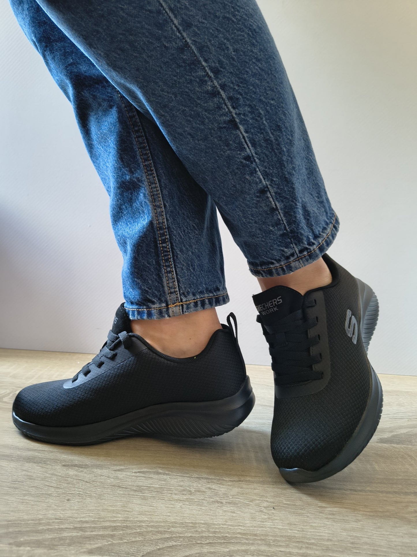 PANTOFI SPORT DAMĂ SKECHERS 108176EC BLK NEGRI